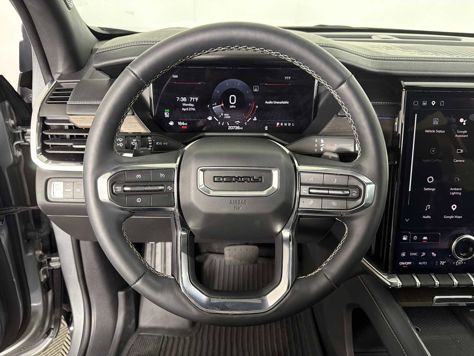 2024 GMC Acadia Denali