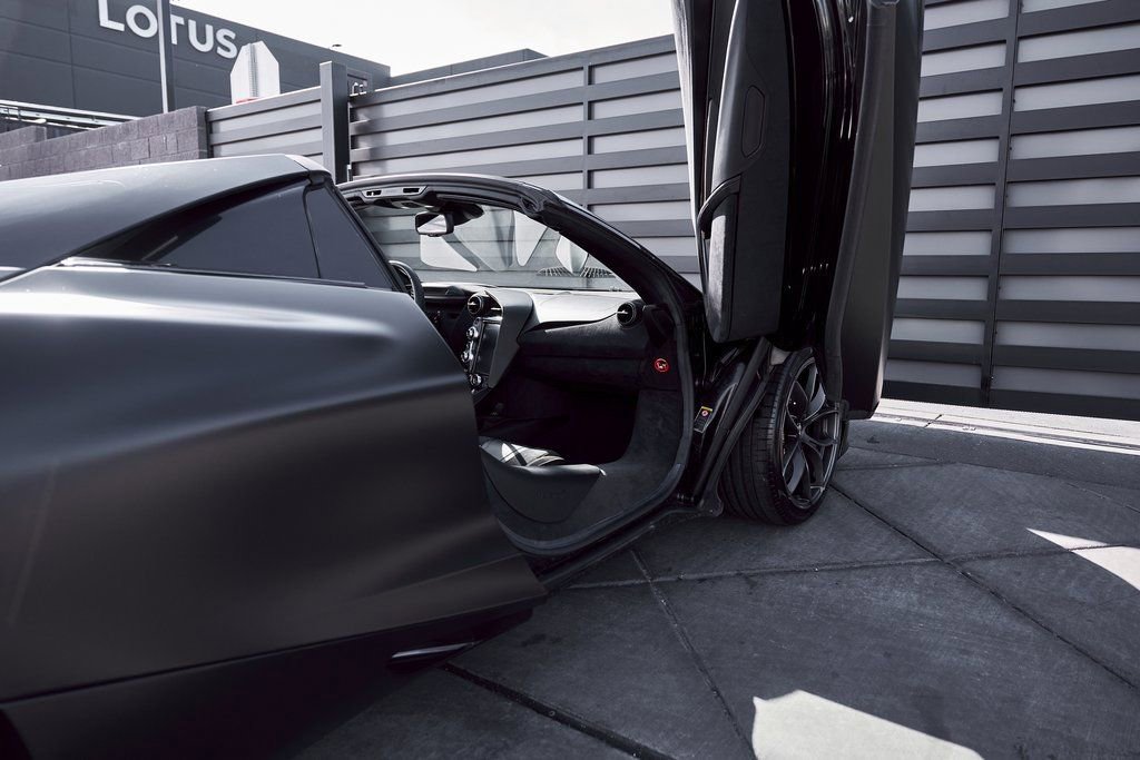 Used 2020 McLaren 720S Spider photo 28