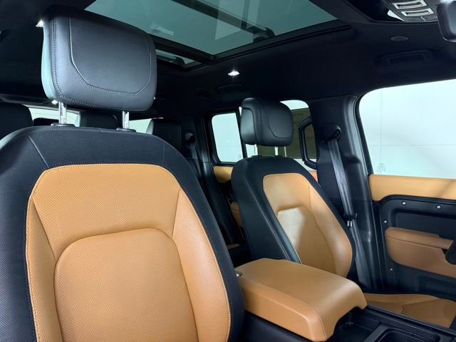 2024 Land Rover Defender 130 X-Dynamic SE
