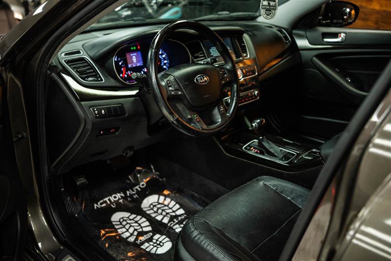 2014 Kia Cadenza Premium