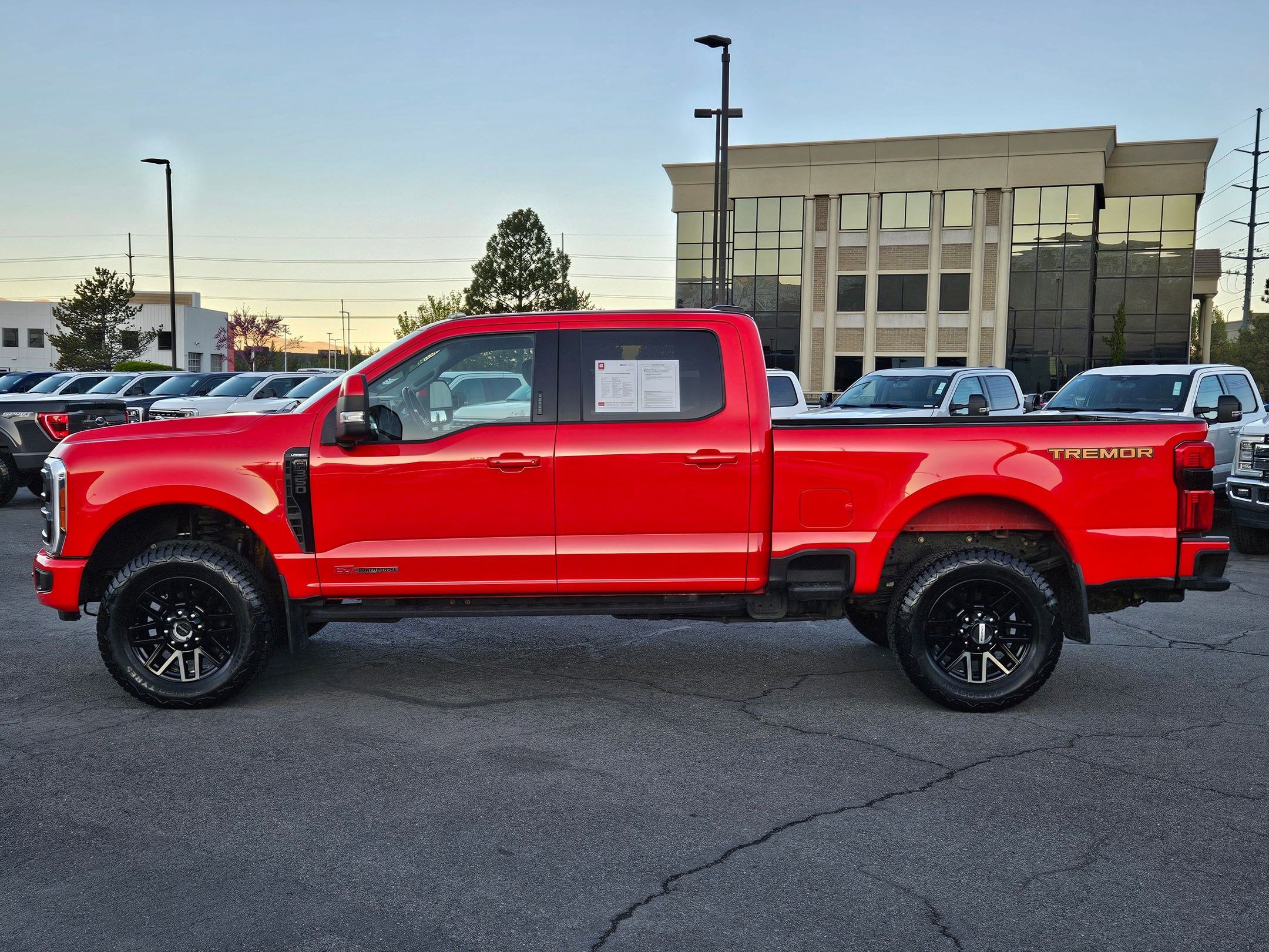 2023 Ford F350 Lariat