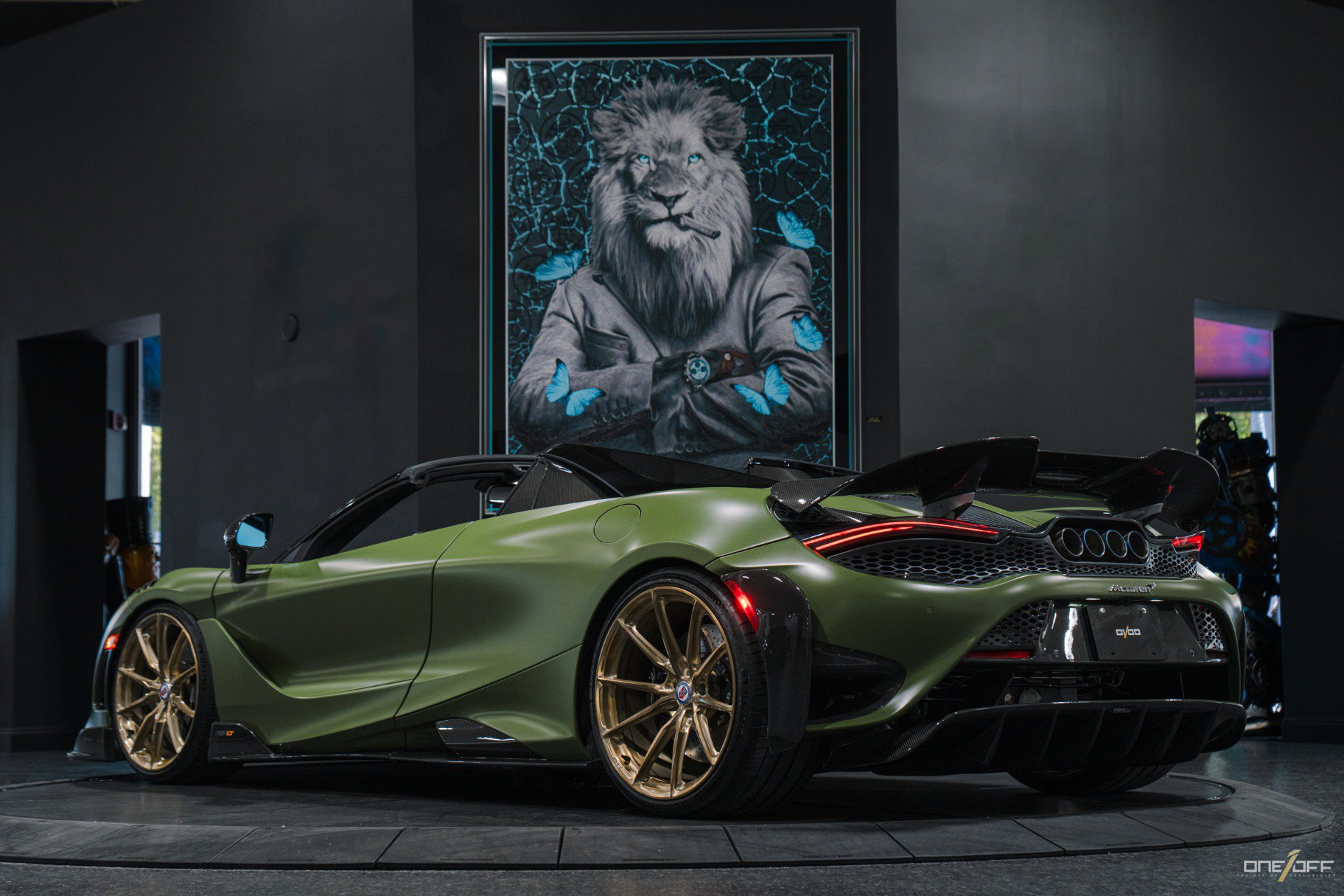 Used 2022 McLaren 765LT photo 25