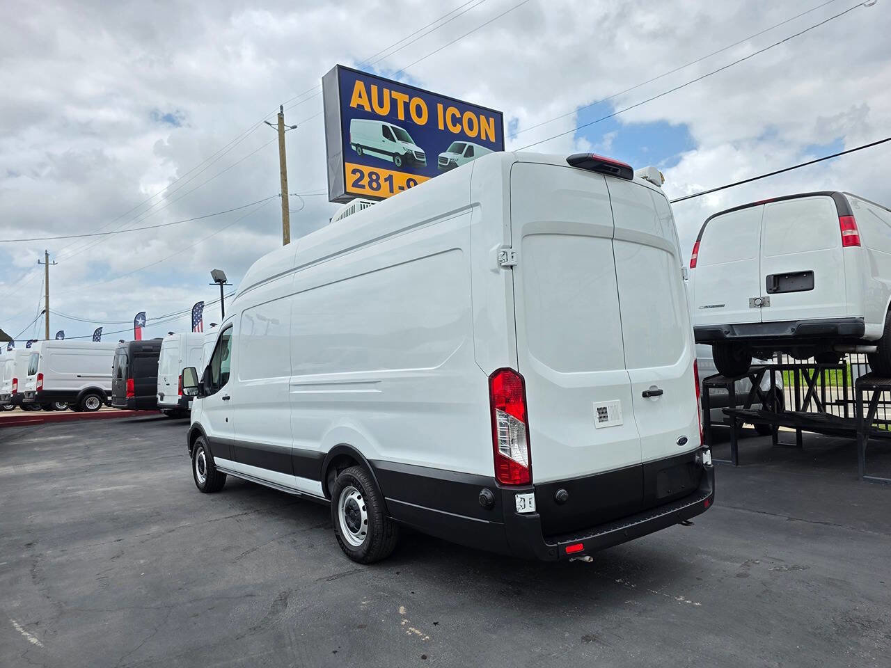 2020 Ford Transit 350 148" High Roof Extended