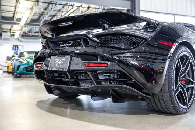 Used 2018 McLaren 720S Performance photo 29