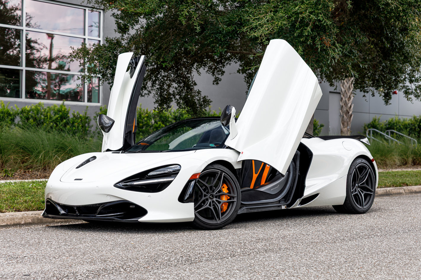 Used 2020 McLaren 720S Performance photo 45