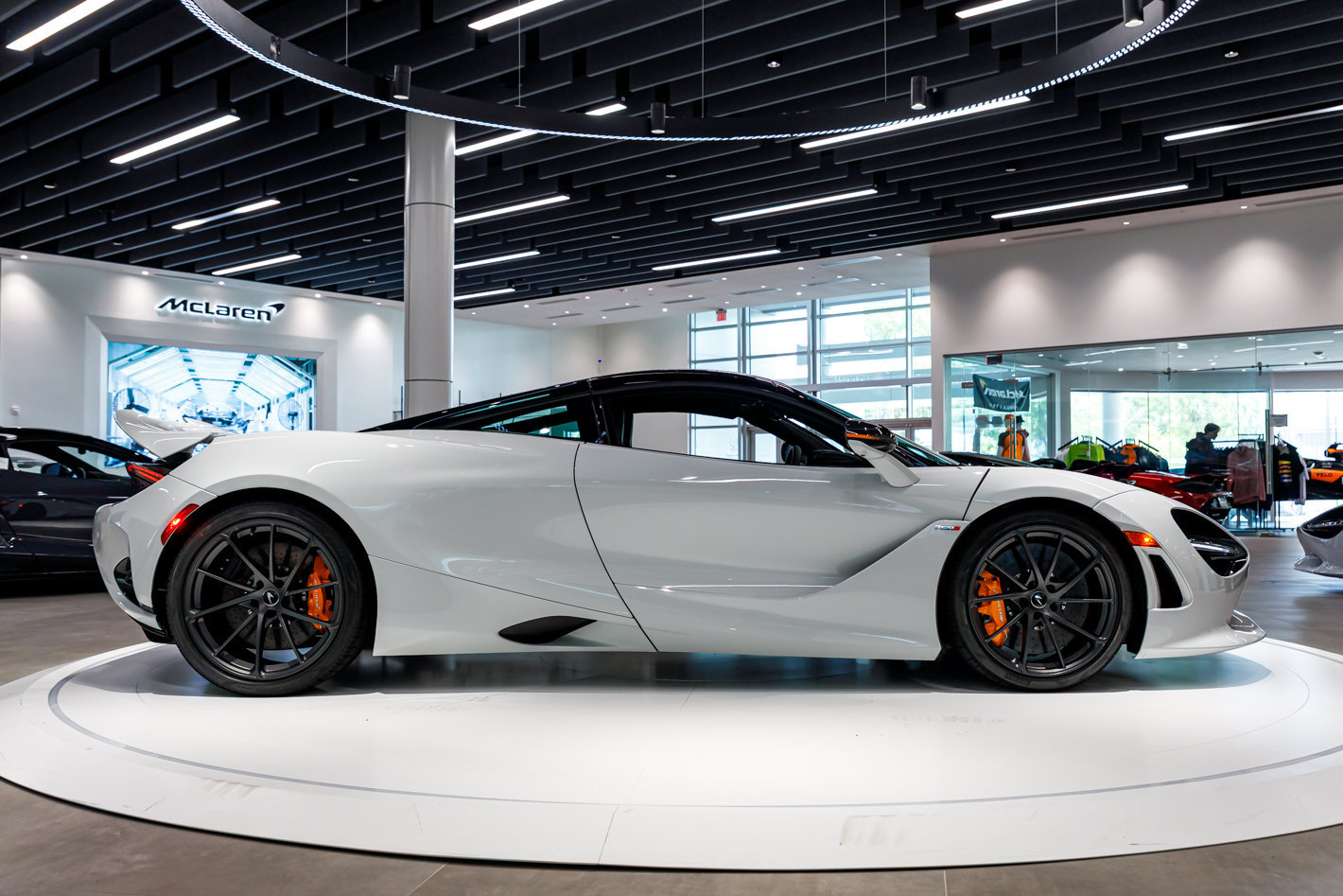 Used 2027 McLaren 750S photo 8