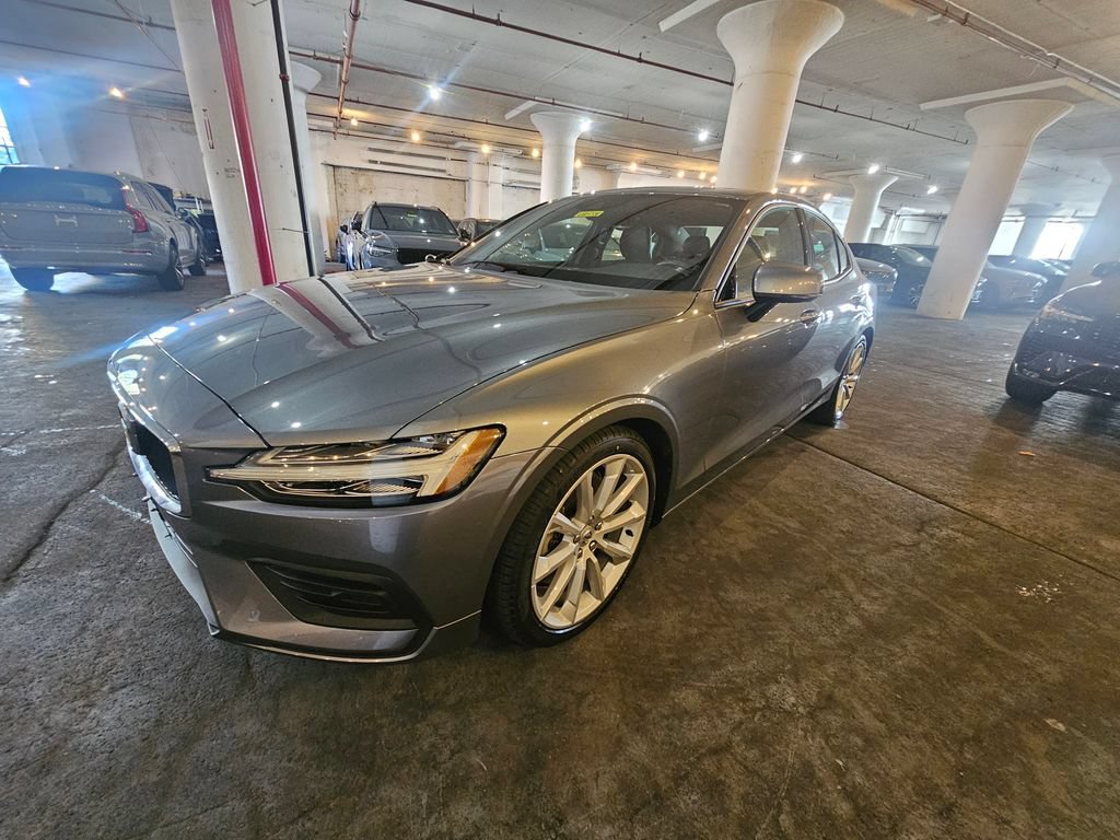 Used 2020 Volvo S60 T6 Momentum w/ Protection Package