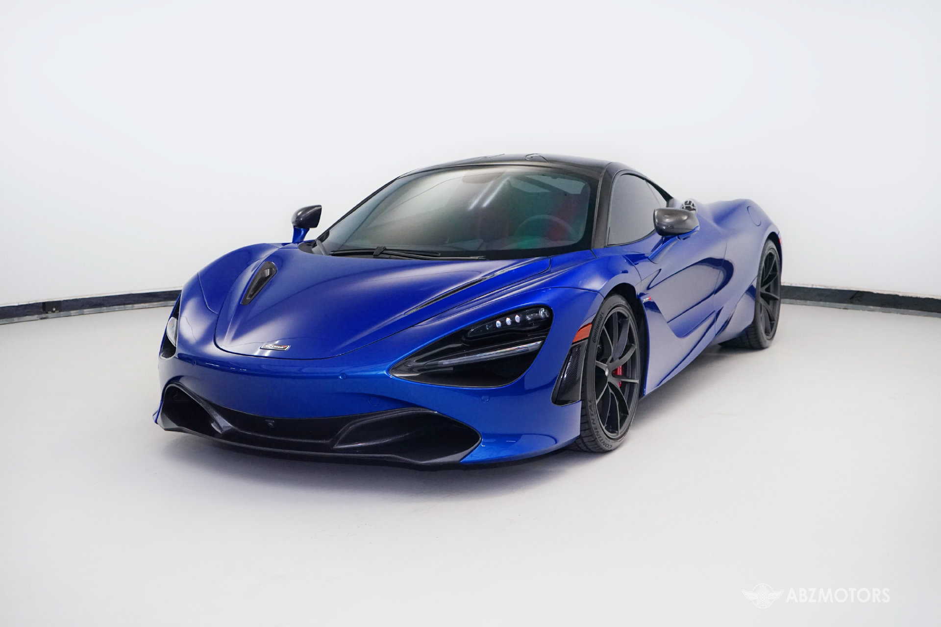 Used 2018 McLaren 720S Performance photo 2
