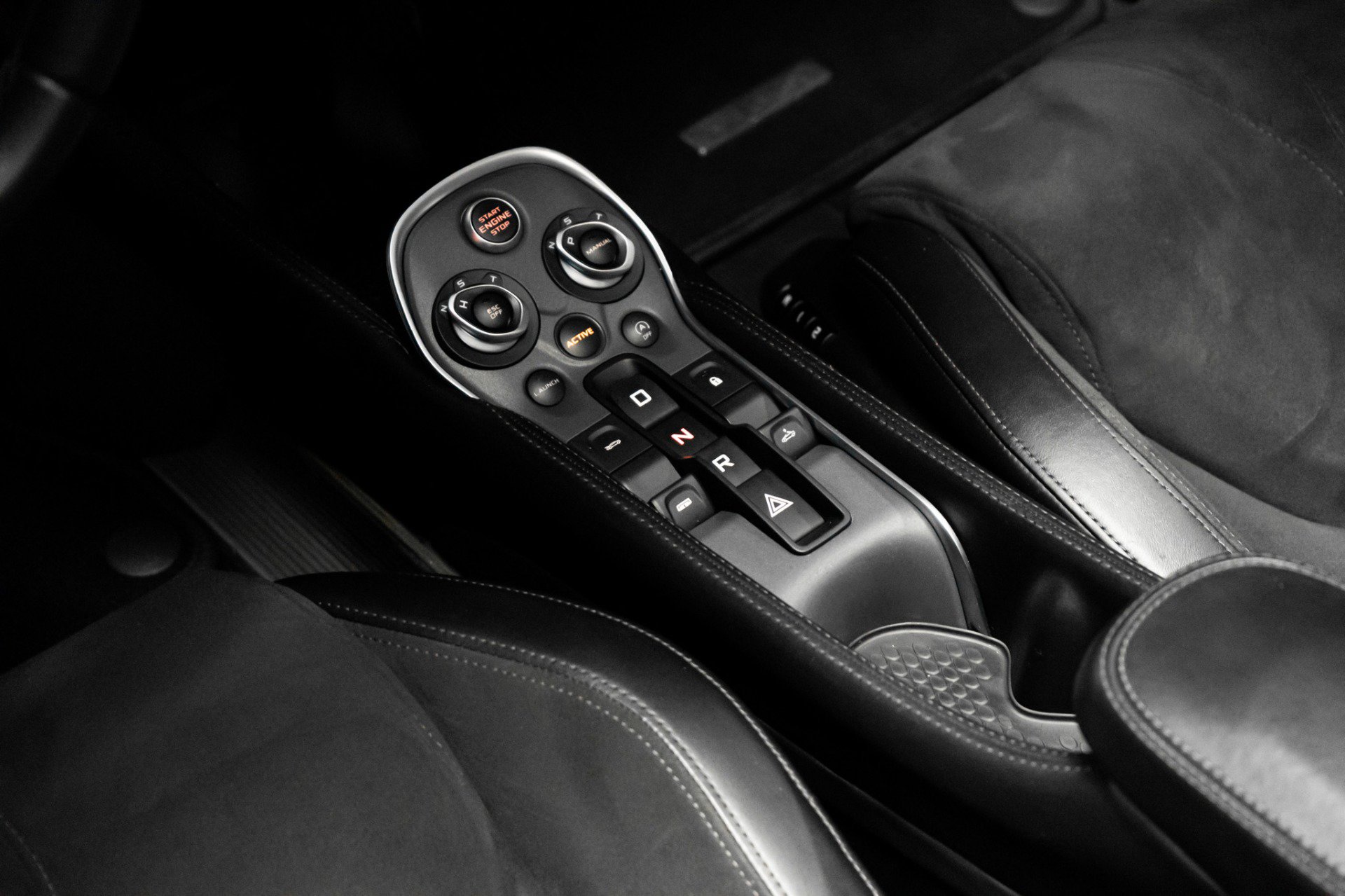 Used 2020 McLaren 600LT Spider photo 19