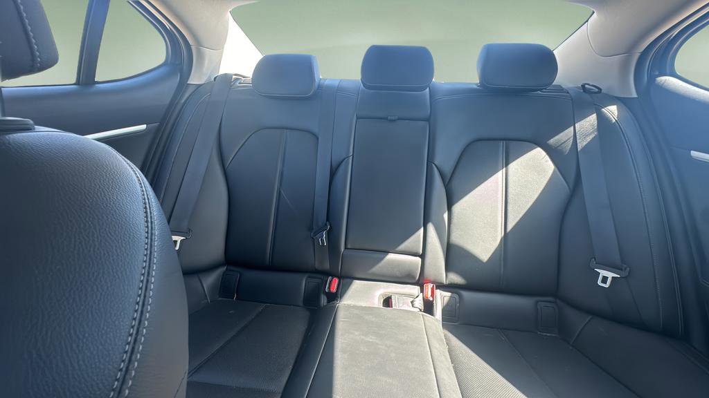 2020 Genesis G70 2.0T