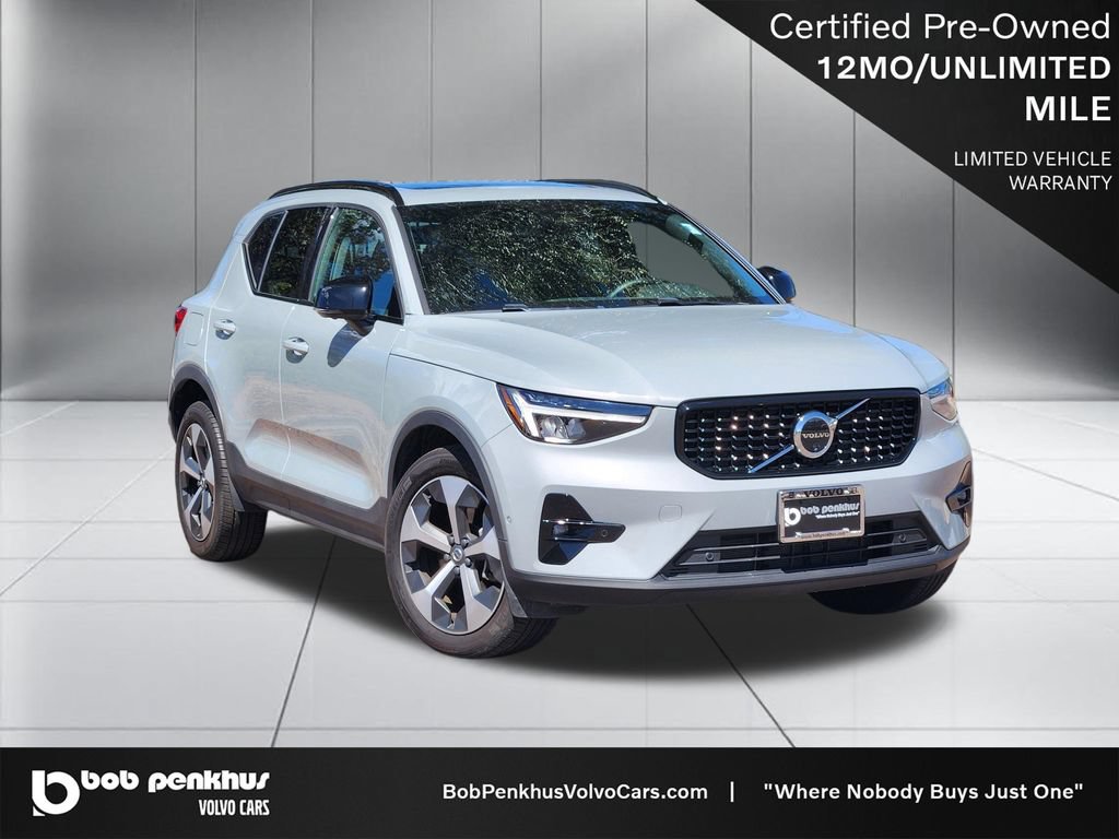 Used 2025 Volvo XC40 B5 Plus