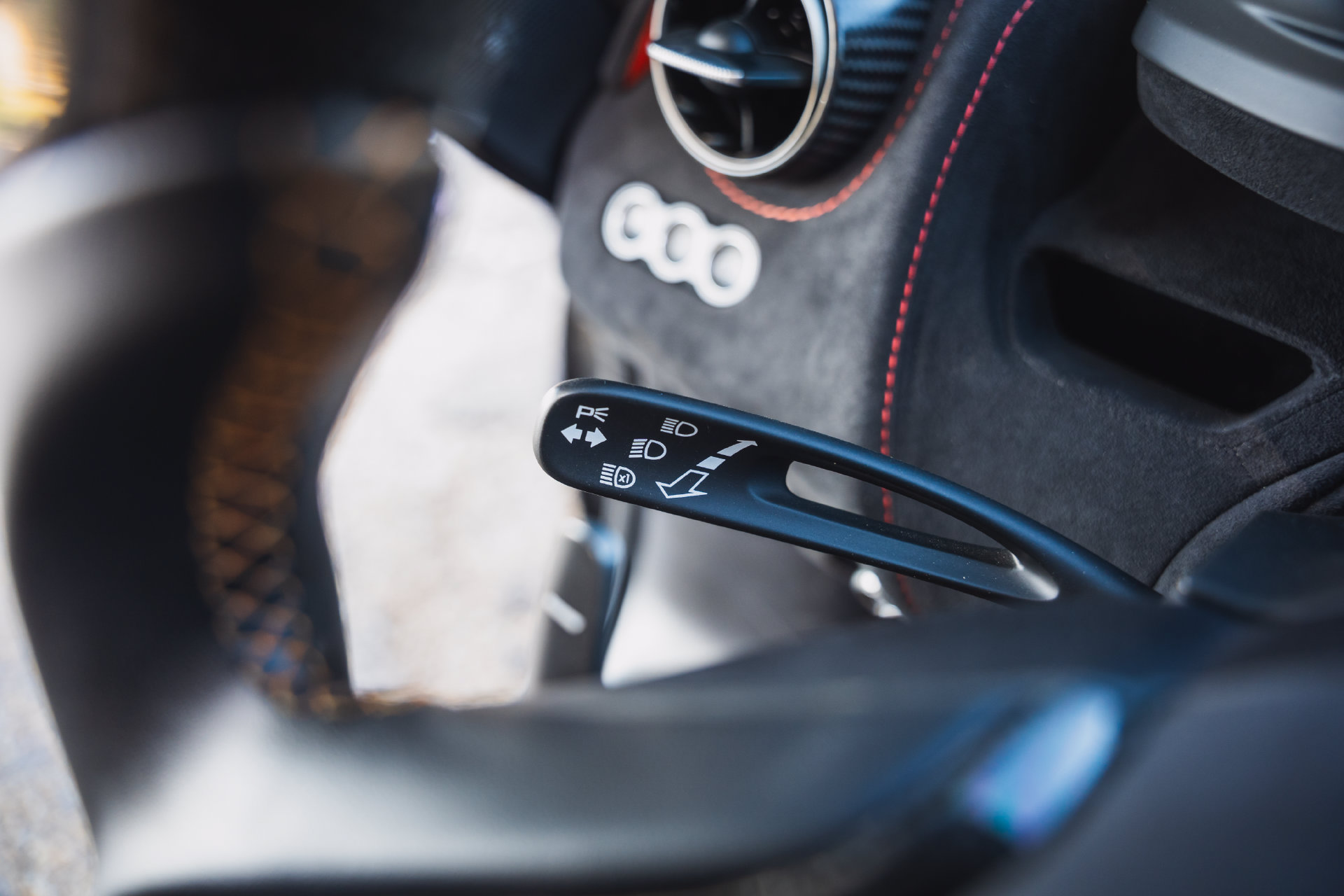 Used 2021 McLaren 765LT photo 75
