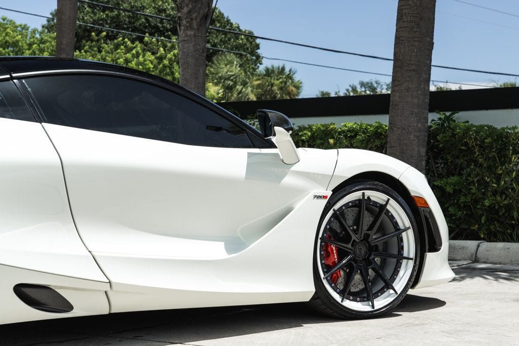 Used 2018 McLaren 720S Performance photo 13