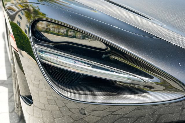 Used 2018 McLaren 720S Performance photo 42