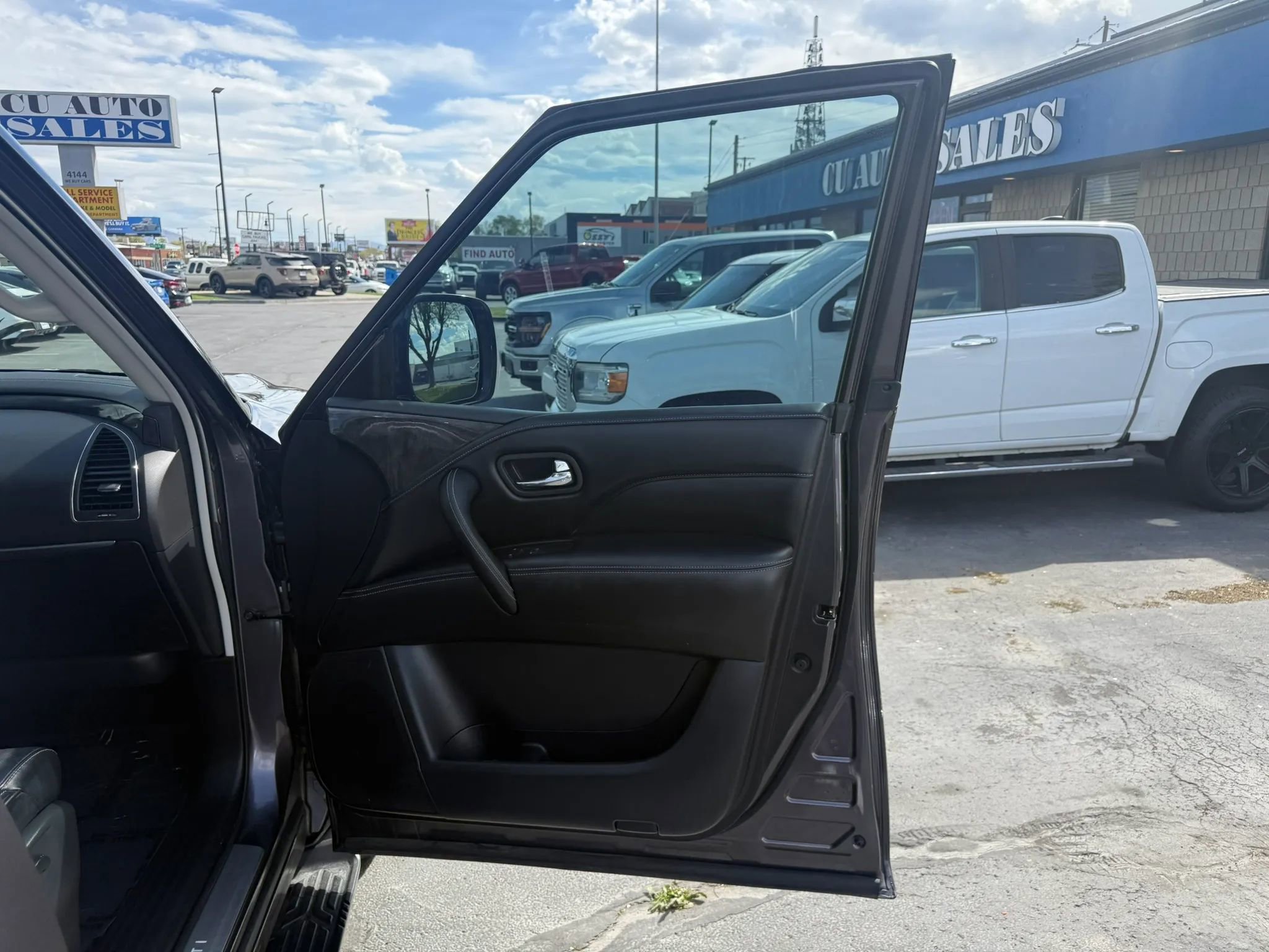 2023 INFINITI Qx80 Luxe