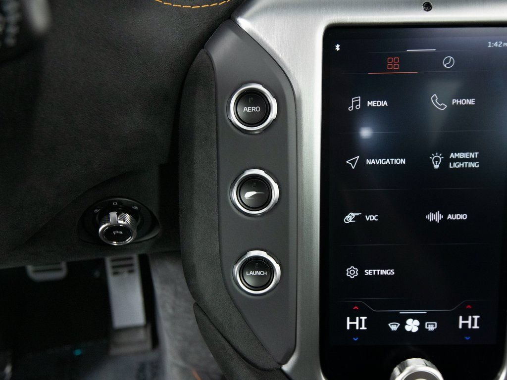 Used 2025 McLaren 750S photo 19