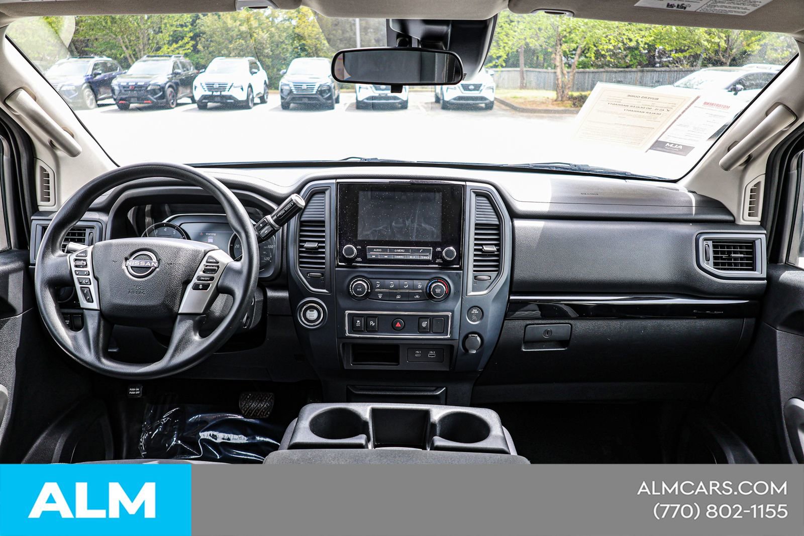 2023 Nissan Titan SV