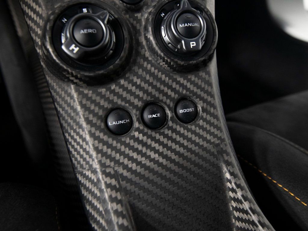 Used 2015 McLaren P1 photo 45