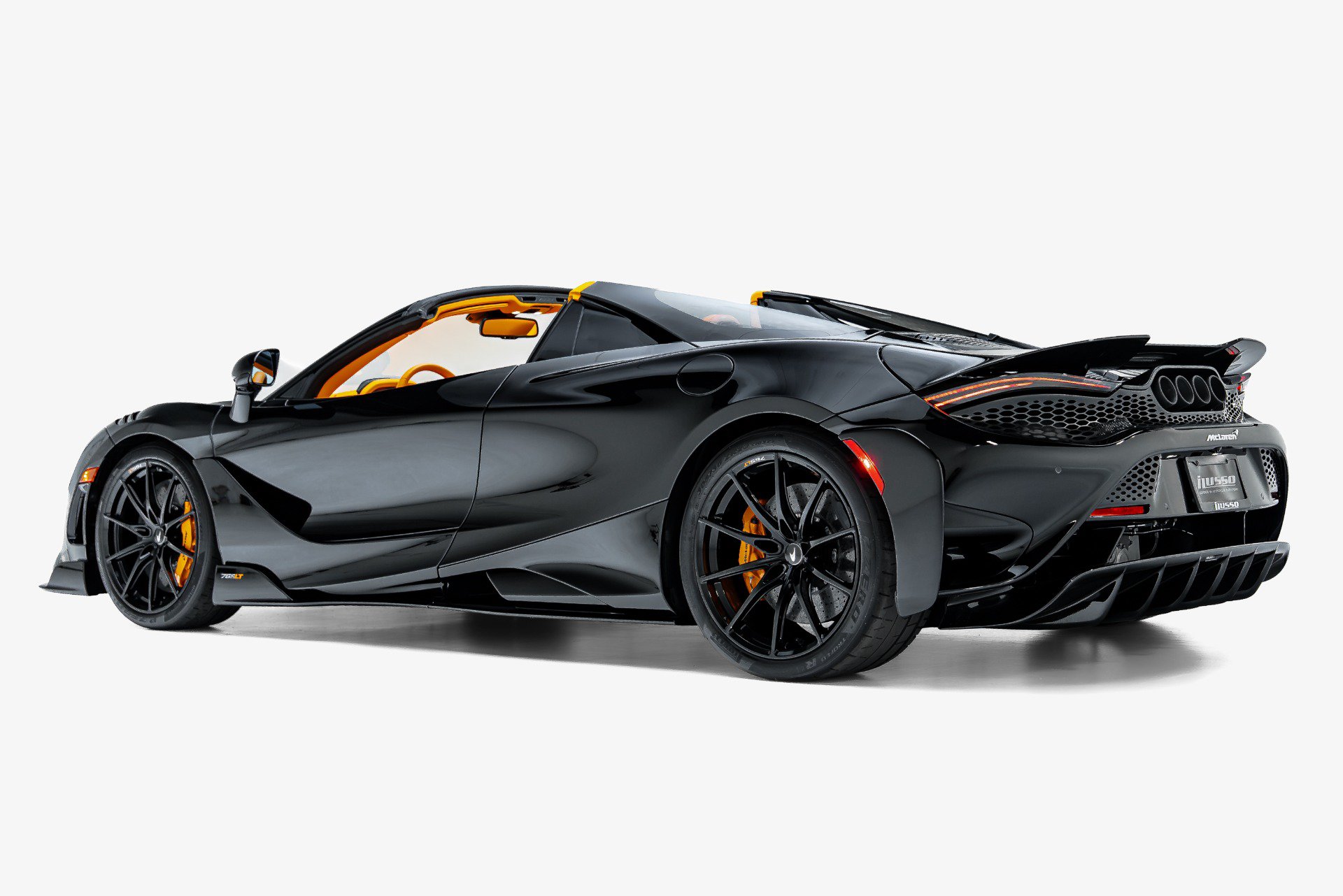 Used 2022 McLaren 765LT photo 8