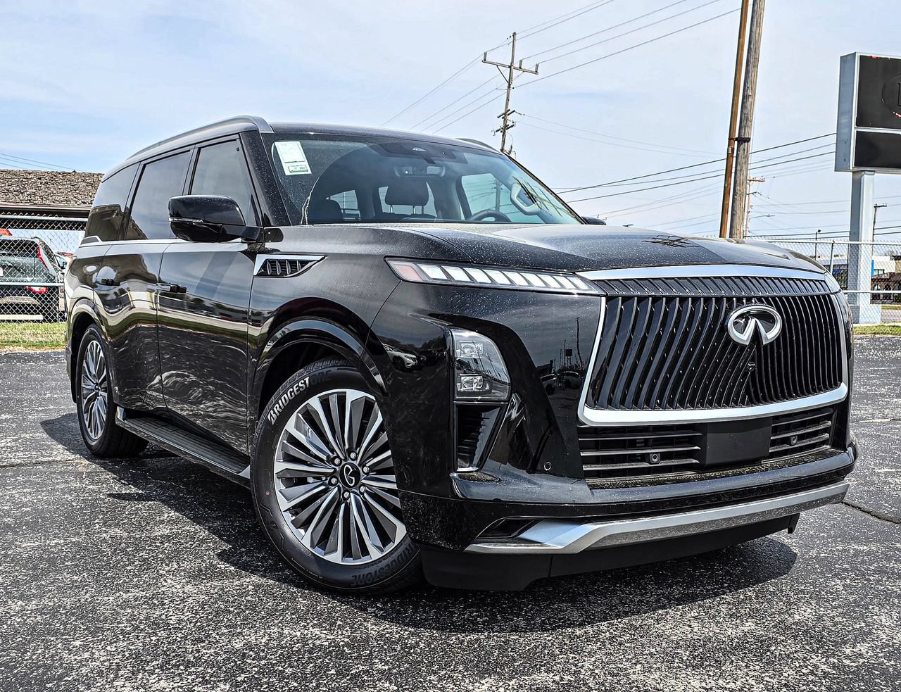 New 2026 INFINITI QX80 Luxe