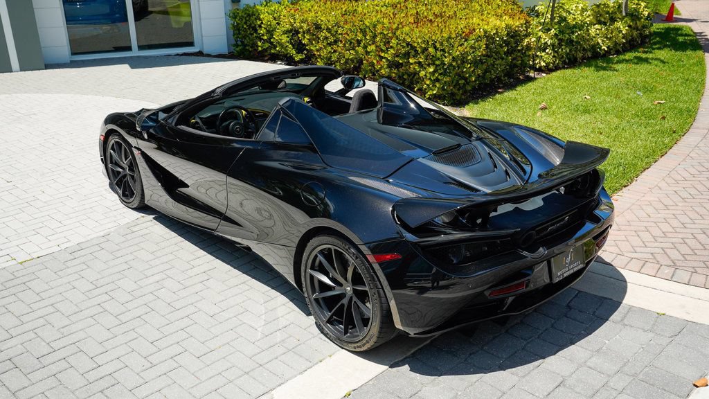 Used 2021 McLaren 720S Spider photo 16