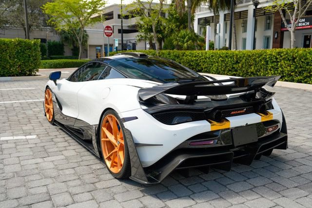 Used 2019 McLaren 720S Performance photo 20