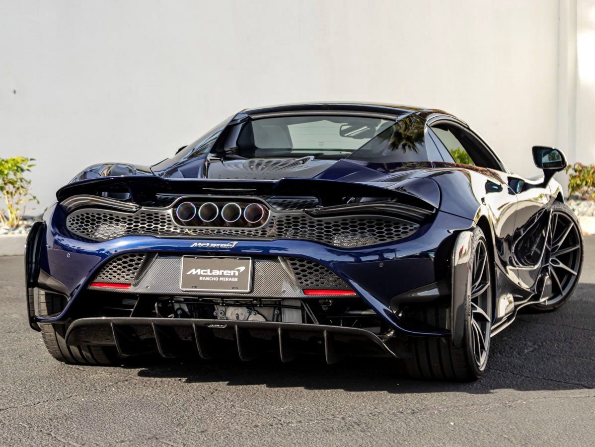 Used 2022 McLaren 765LT photo 8