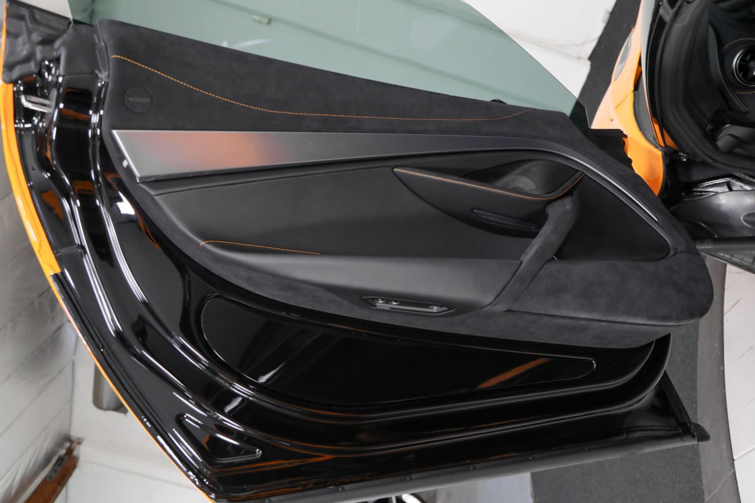 Used 2026 McLaren 750S Spider photo 45