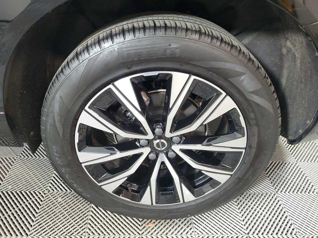 2023 Volvo Xc60 B5 Plus