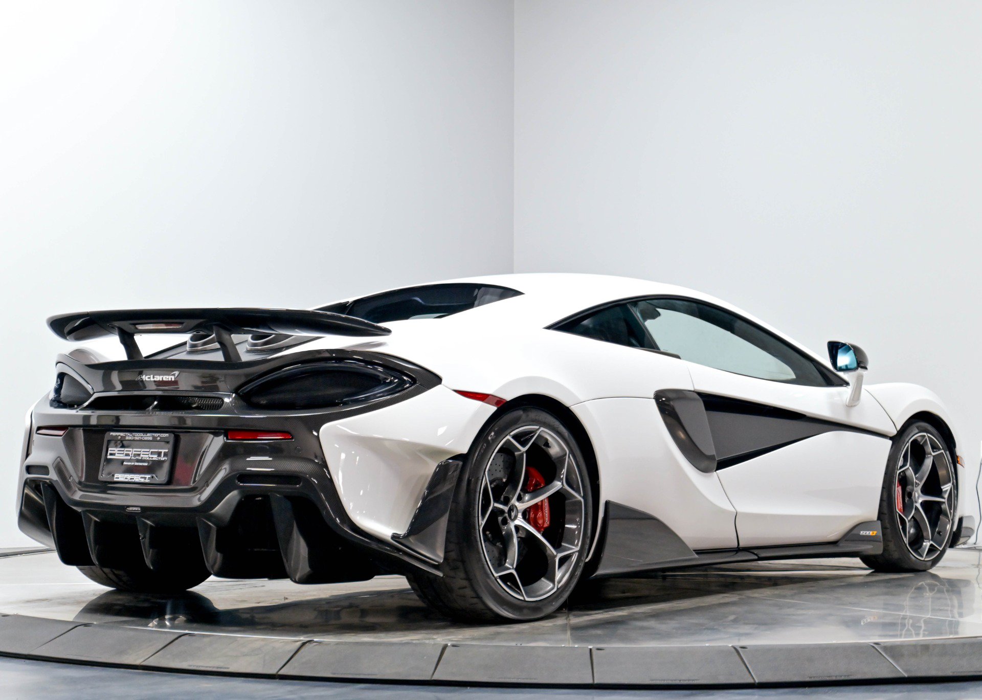 Used 2019 McLaren 600LT photo 15