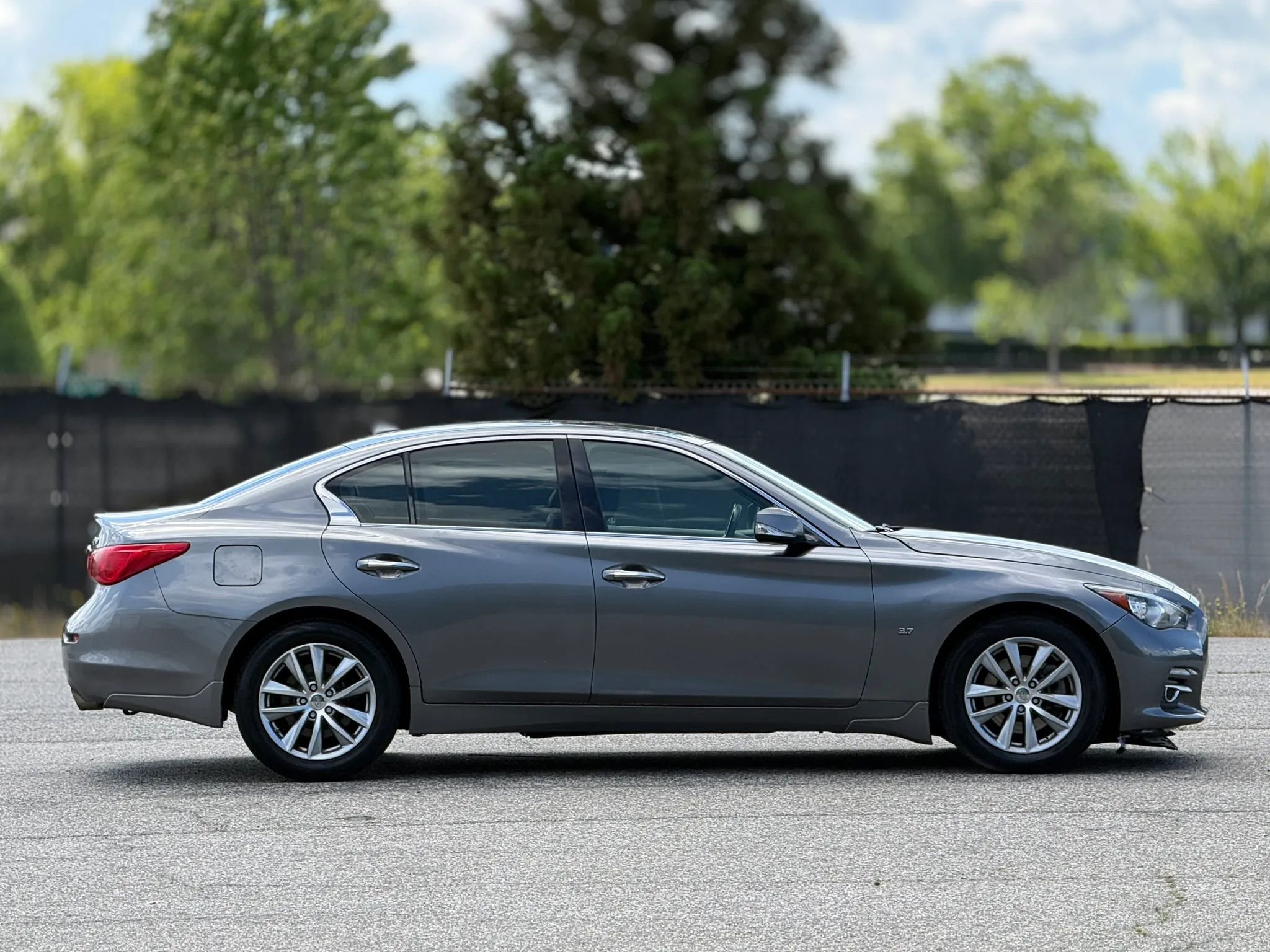 2015 INFINITI Q50 Premium