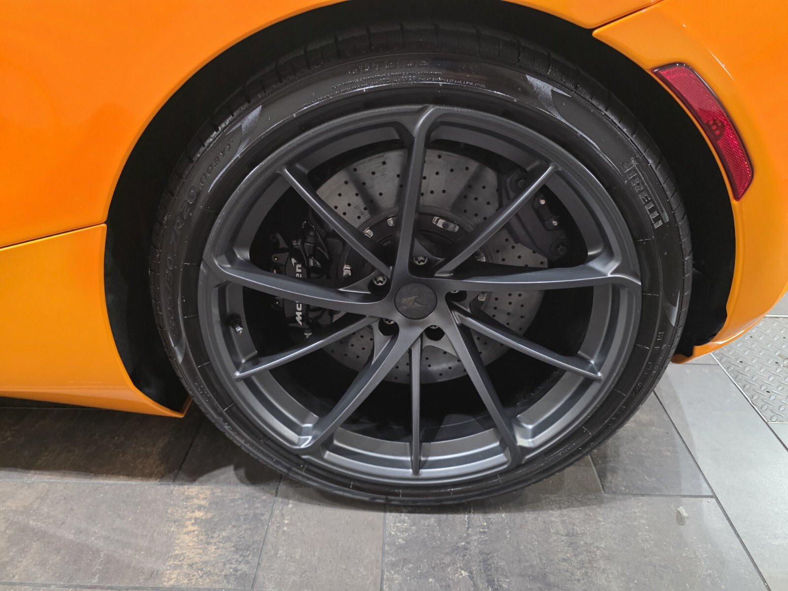 Used 2025 McLaren 750S photo 10
