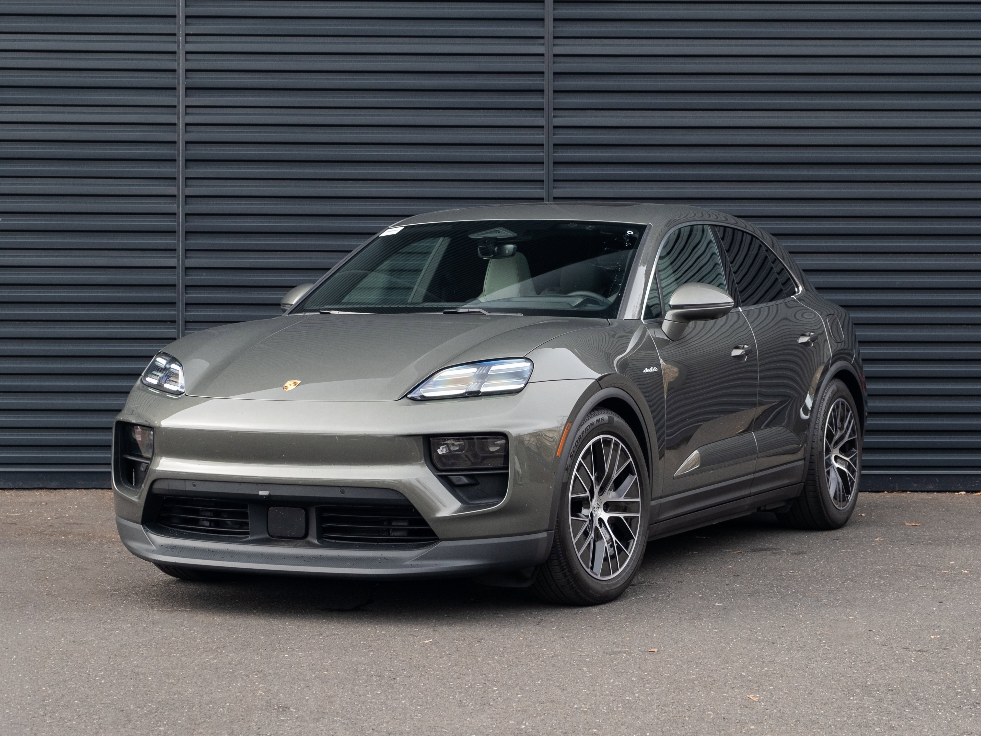 2025 Porsche Macan Electric
