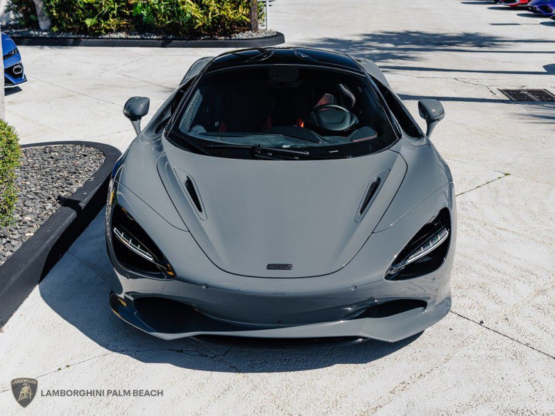 Used 2026 McLaren 750S photo 9