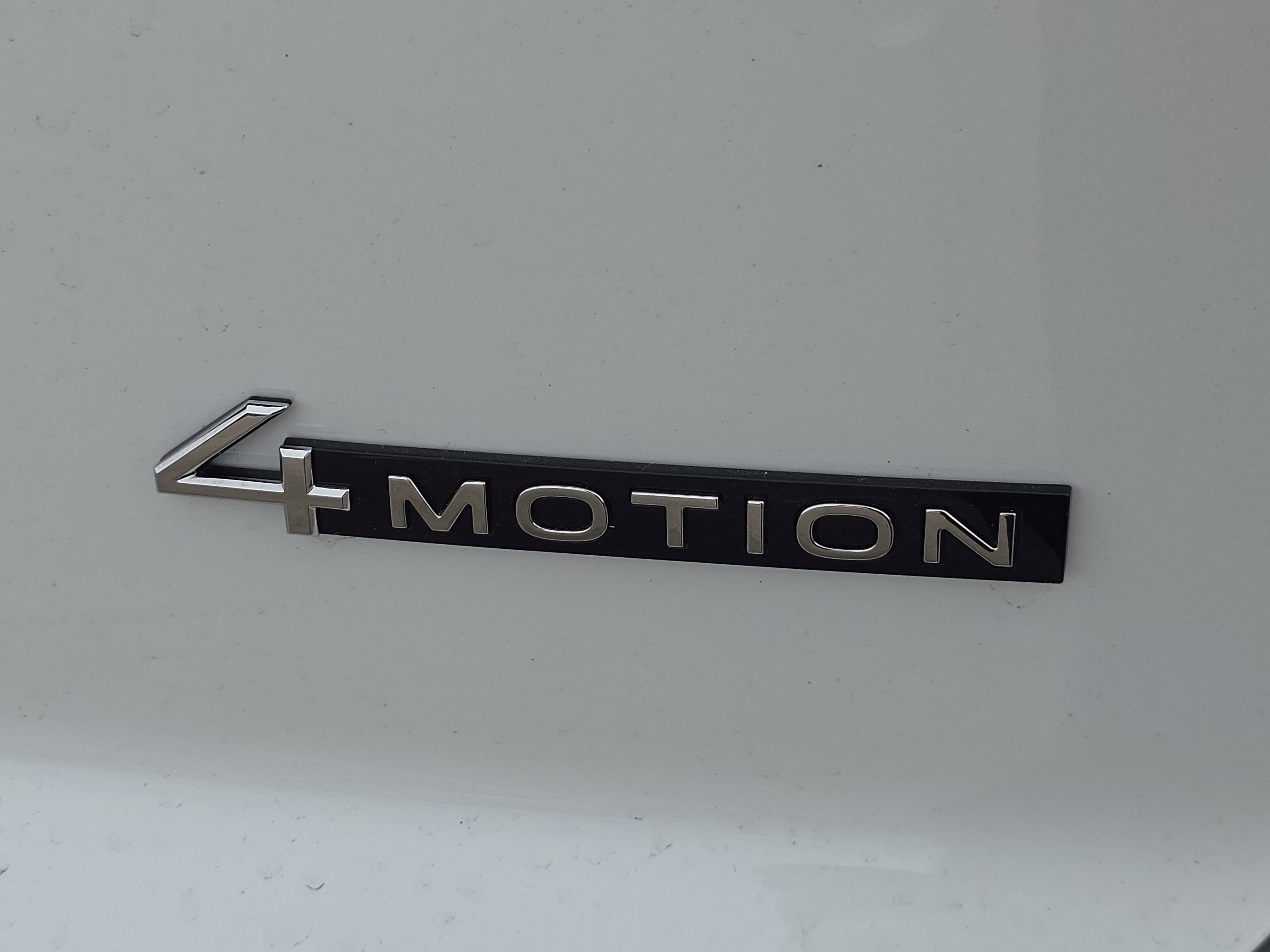 2026 Volkswagen Atlas Cross Sport SE