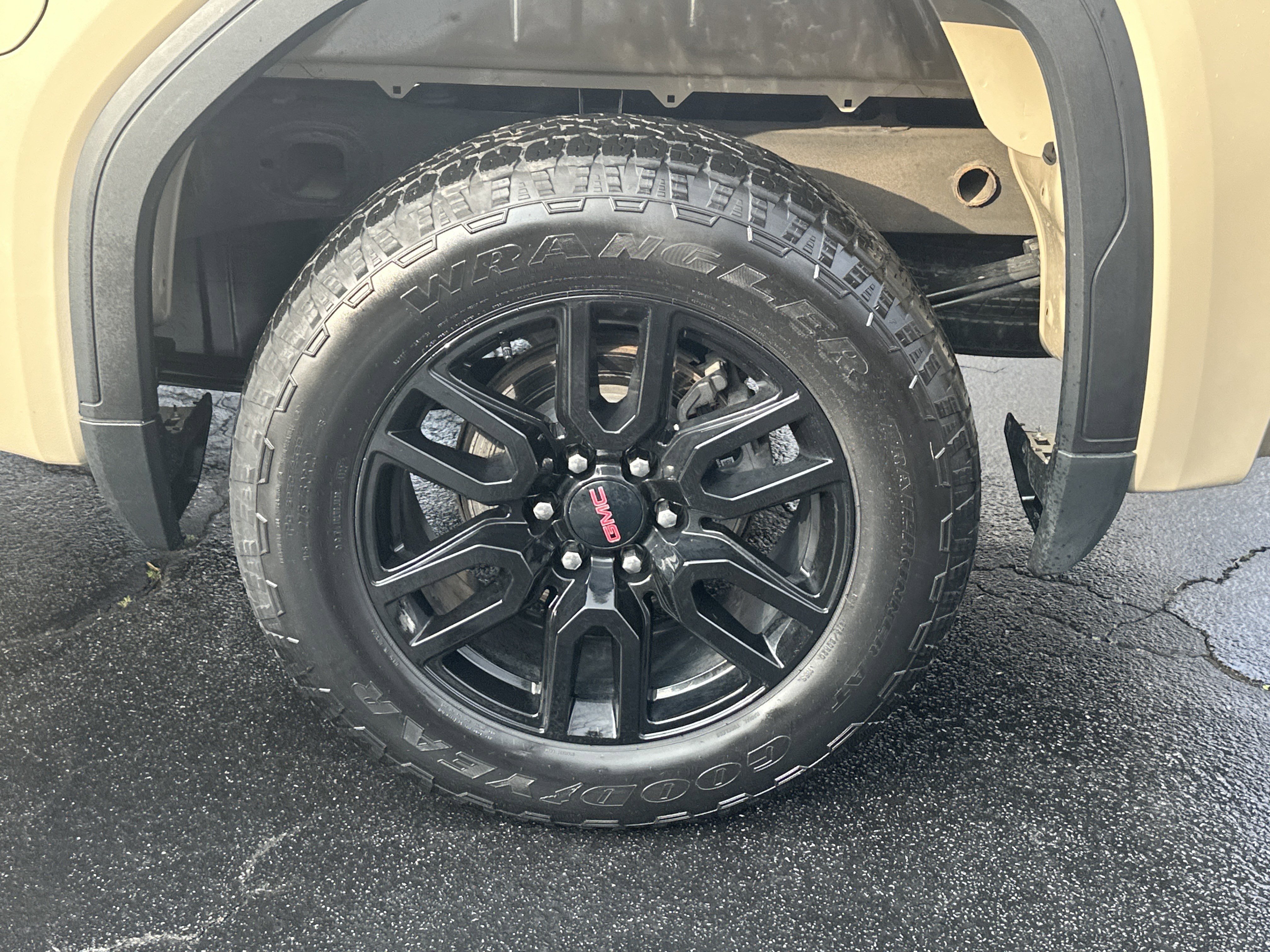 2023 GMC Sierra 1500 Elevation