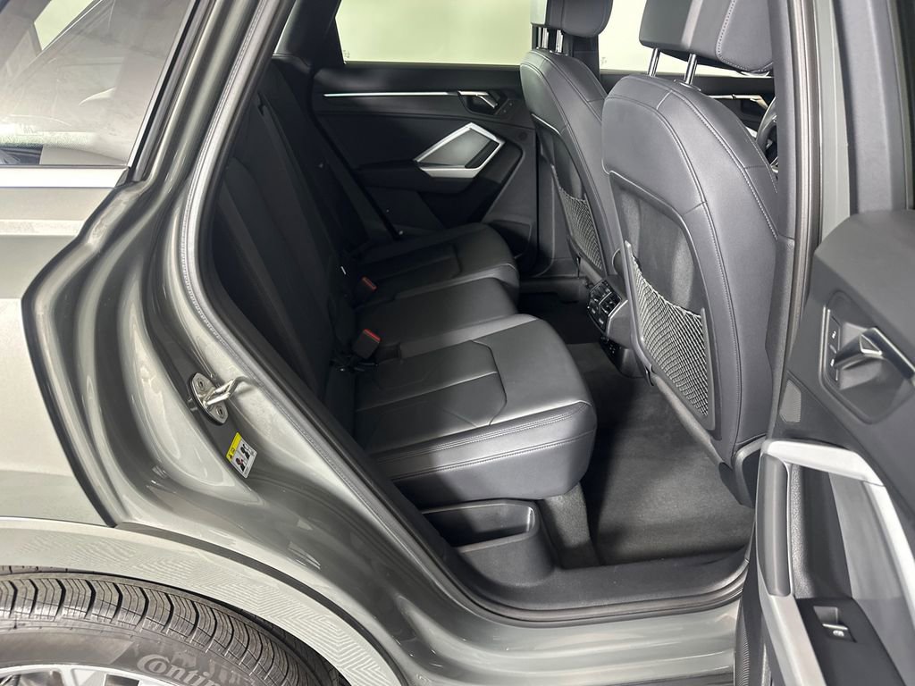 2024 Audi Q3 2.0T Premium Plus