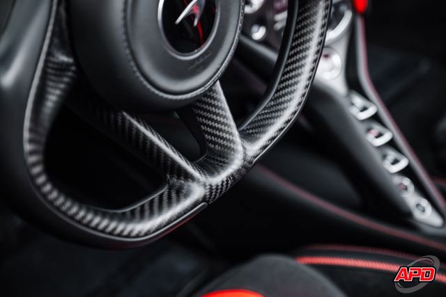 Used 2020 McLaren 720S Performance photo 25