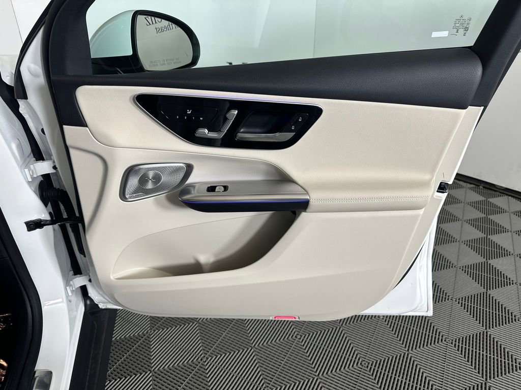 2026 Mercedes-Benz GLC 300 4MATIC