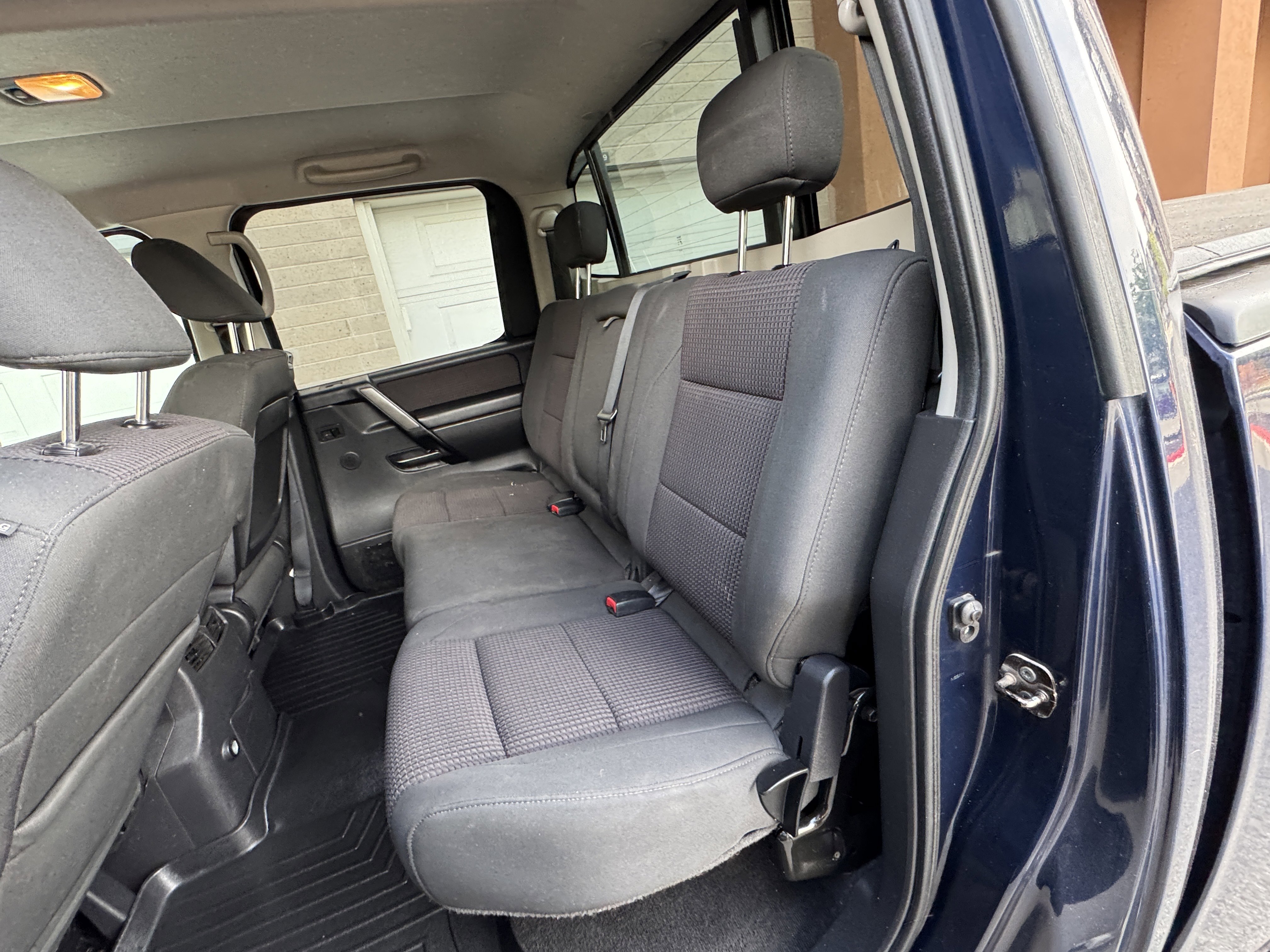 2010 Nissan Titan SE