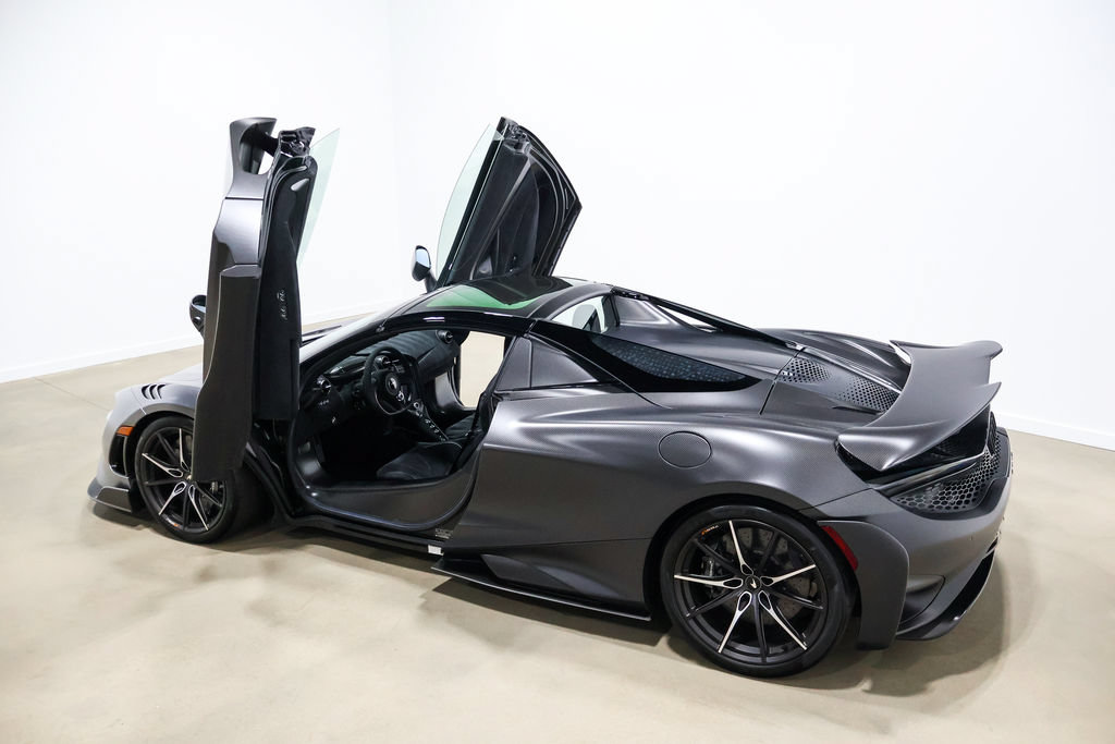 Used 2022 McLaren 765LT photo 16