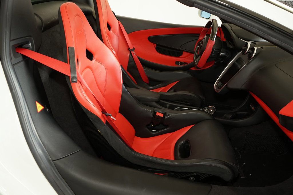 Used 2020 McLaren 600LT Spider photo 13