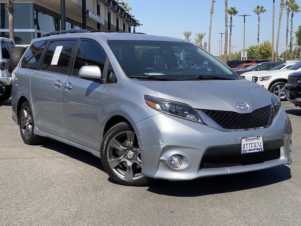 Used 2017 toyota sienna fashion awd