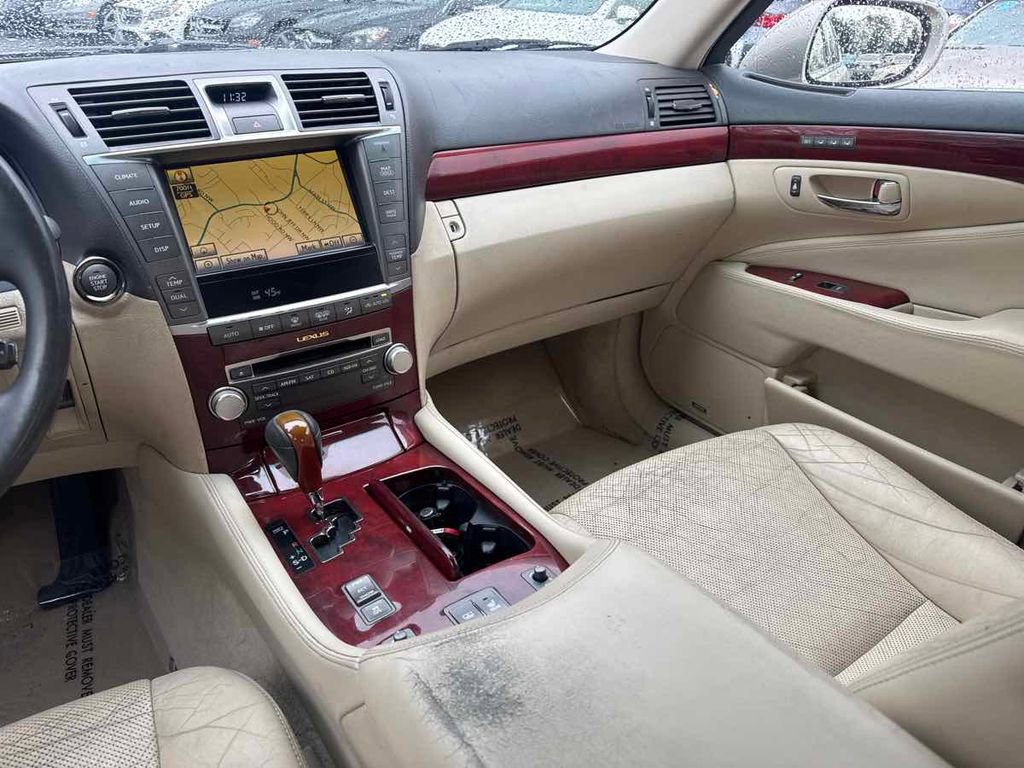 2010 Lexus LS 460