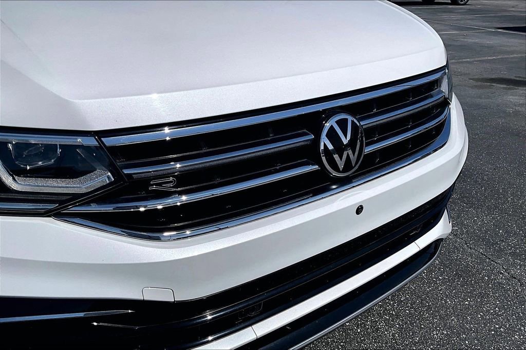 2022 Volkswagen Tiguan SEL R-Line