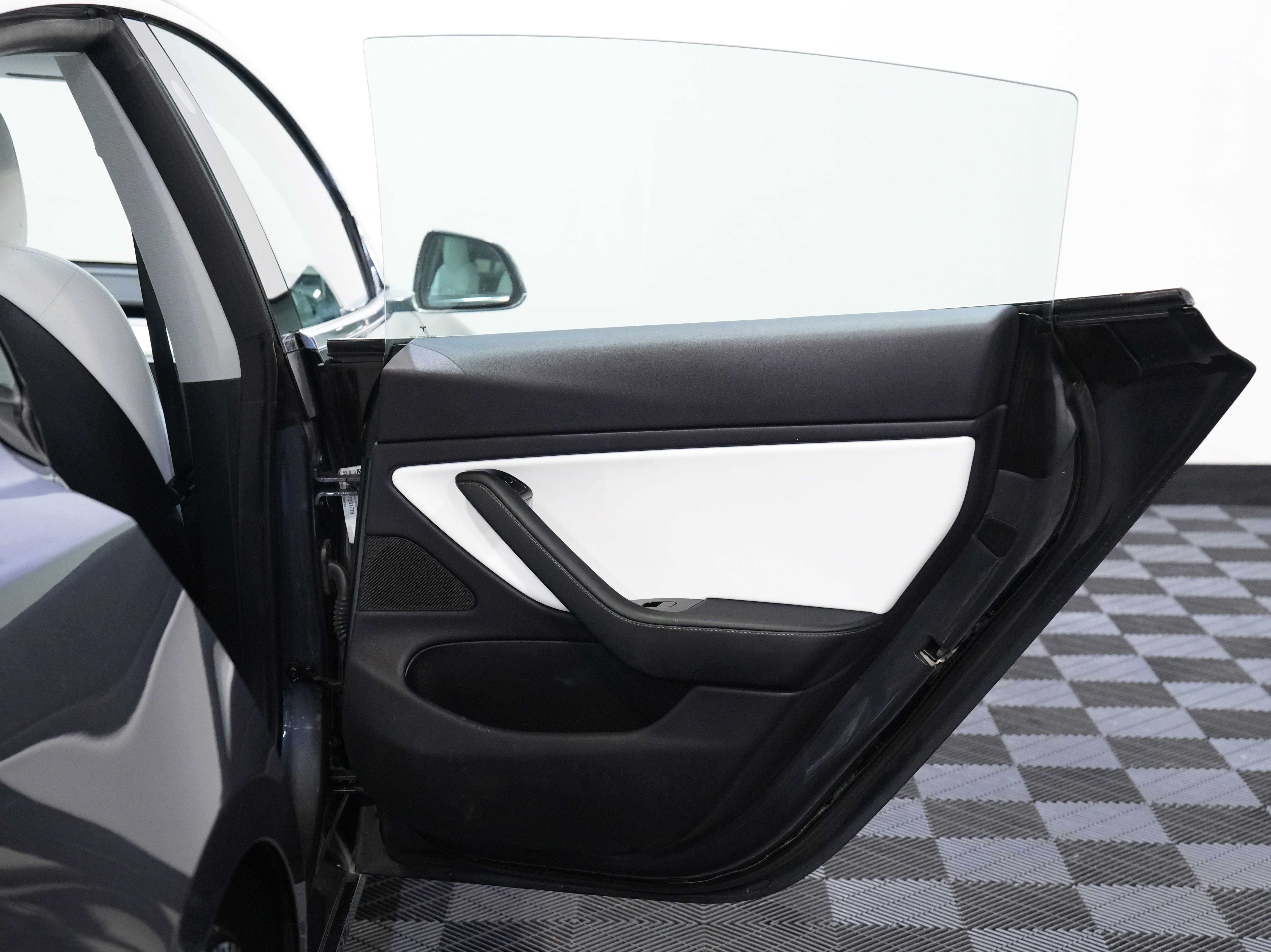 2019 Tesla Model 3 Performance