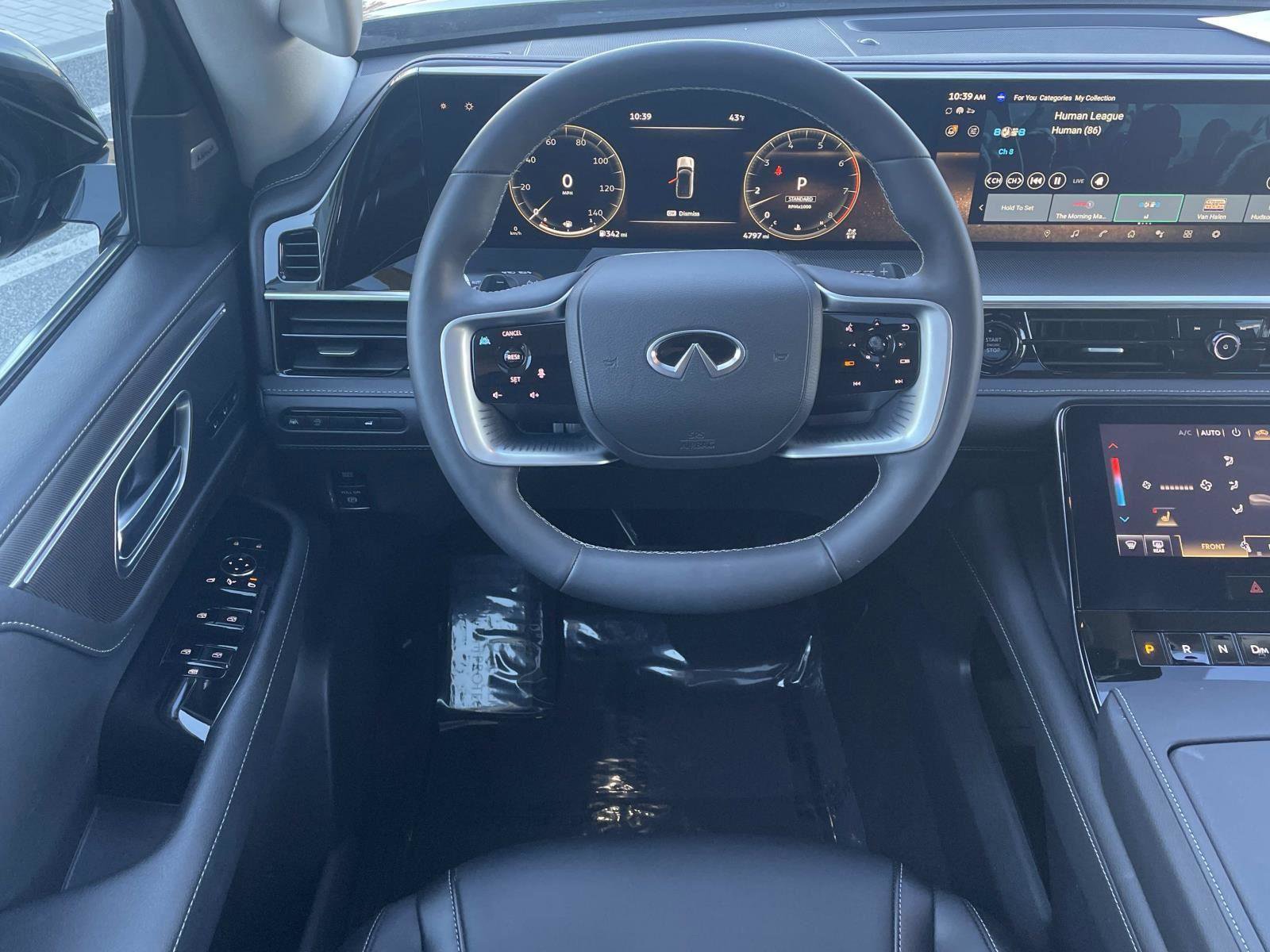 2025 INFINITI Qx80 Pure