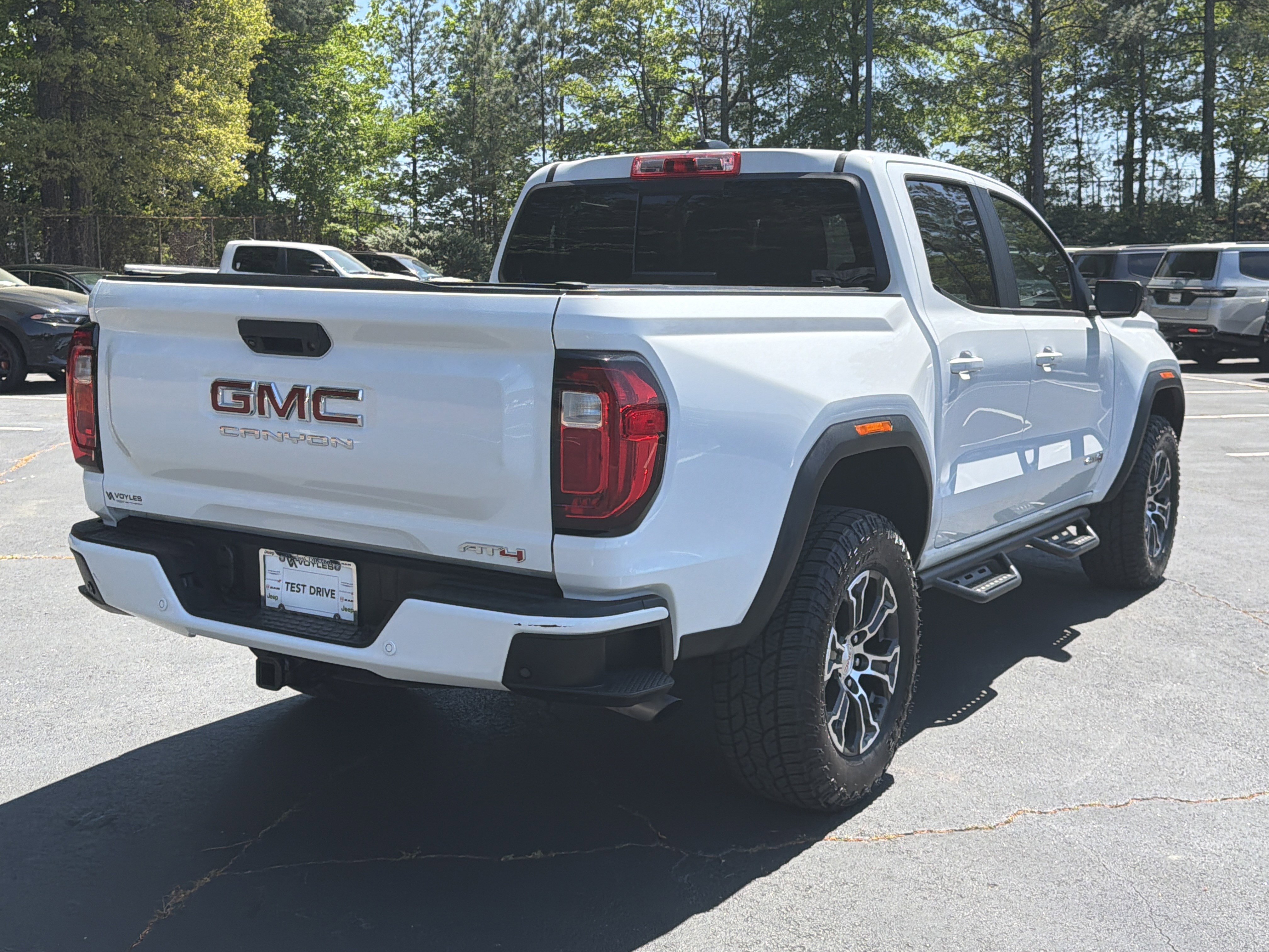 2024 GMC Canyon AT4