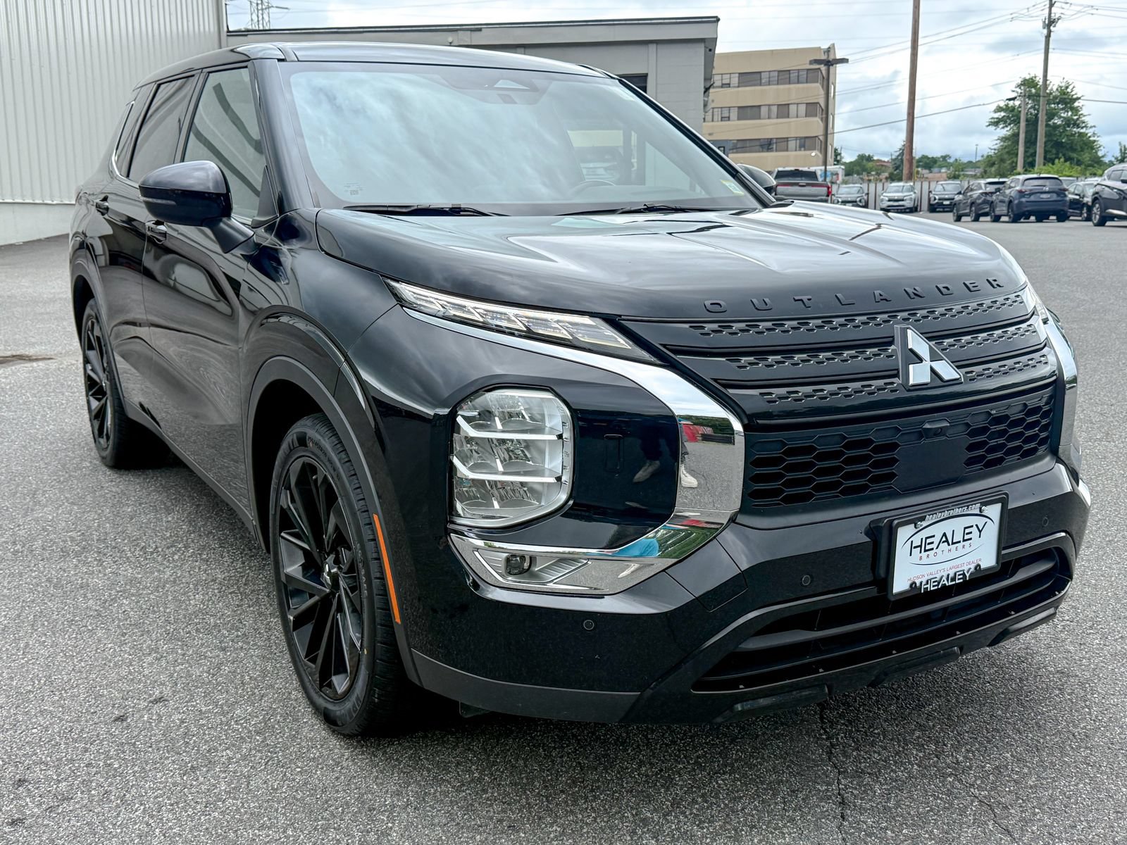Used 2022 Mitsubishi Outlander SEL Black Edition