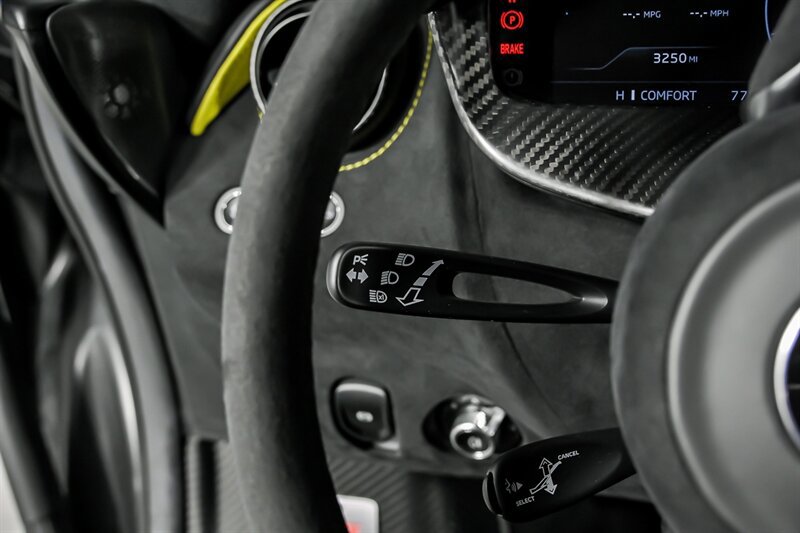 Used 2024 McLaren 750S Spider photo 31